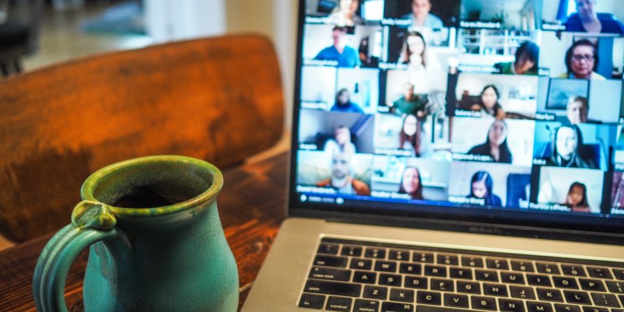 Arbeiten auf digitaler Ebene – Vereinbarkeit von Video- und Telefonkonferenzen mit der DSGVO
