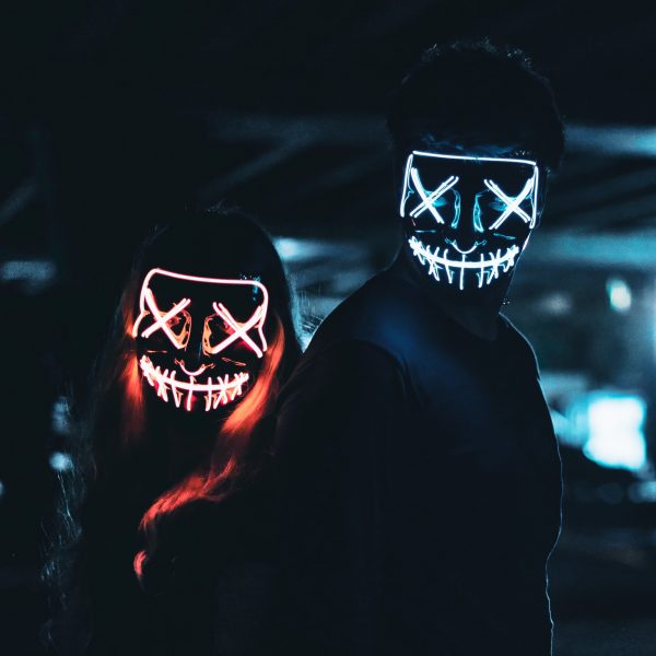 max-8hUOmqyWn1U-unsplash